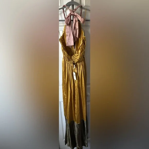 🎸ANTHROPOLOGIE🎸🔥NWT🔥Silk Colorblocked Maxi Dress in Gold— Size 4
